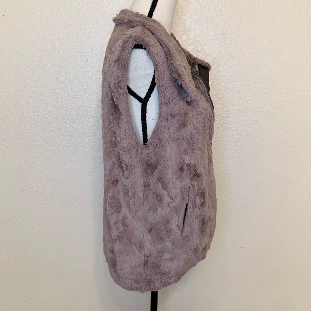 Sanctuary Faux Fur Sleeveless Vest Zip Up Taupe Brown Size Medium - Picture 11 of 16